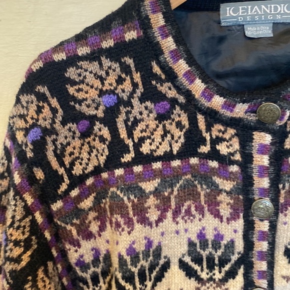 Icelandic Design Wool Lotus Knit Sweater Jacket - Picture 4 of 8